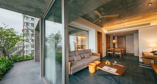 Phong-ba--bedroom-with-balcony_48916994651_o | バルコニー付きPhong Ba